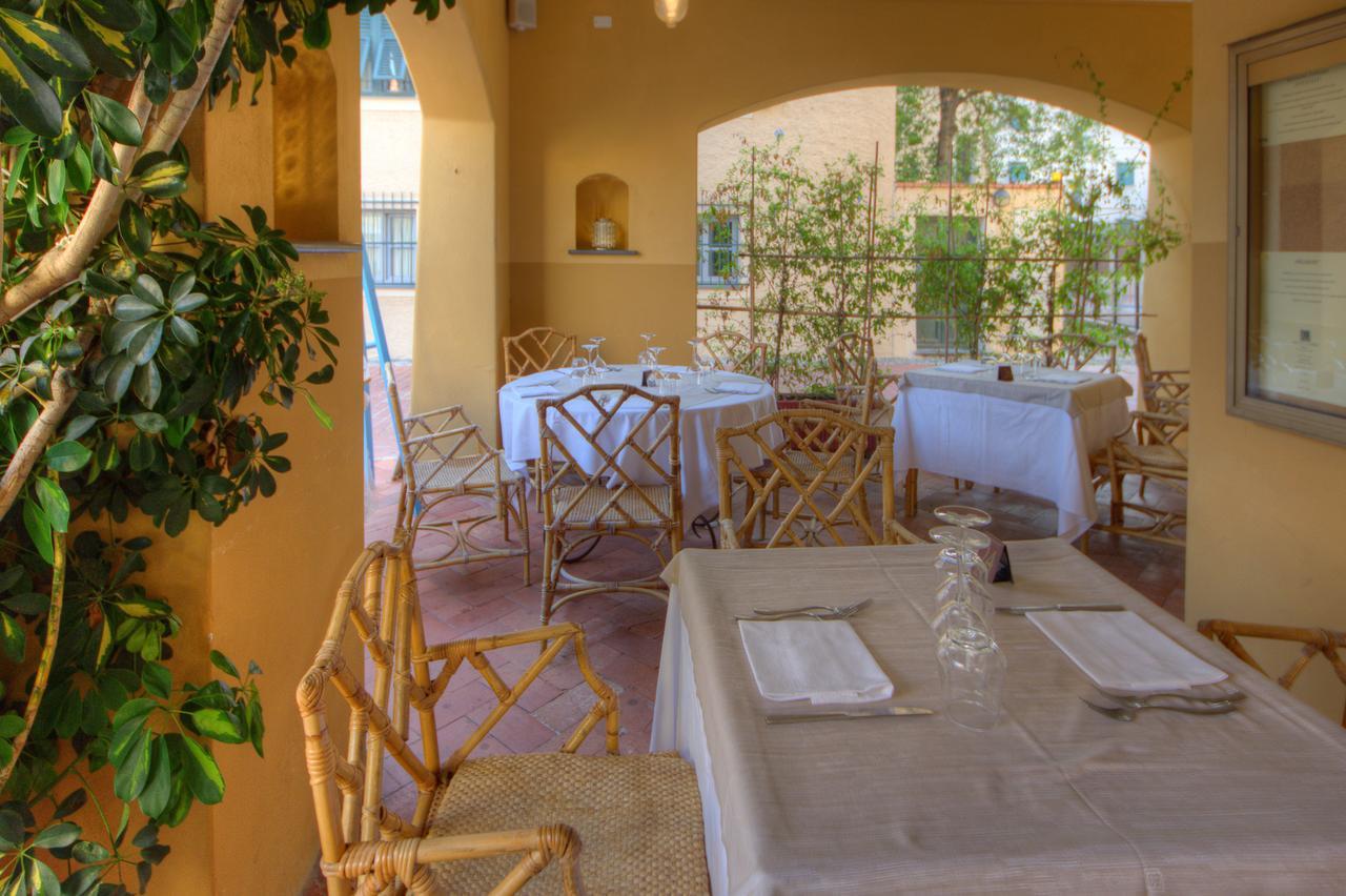 Hotel Arabesque Varigotti Buitenkant foto