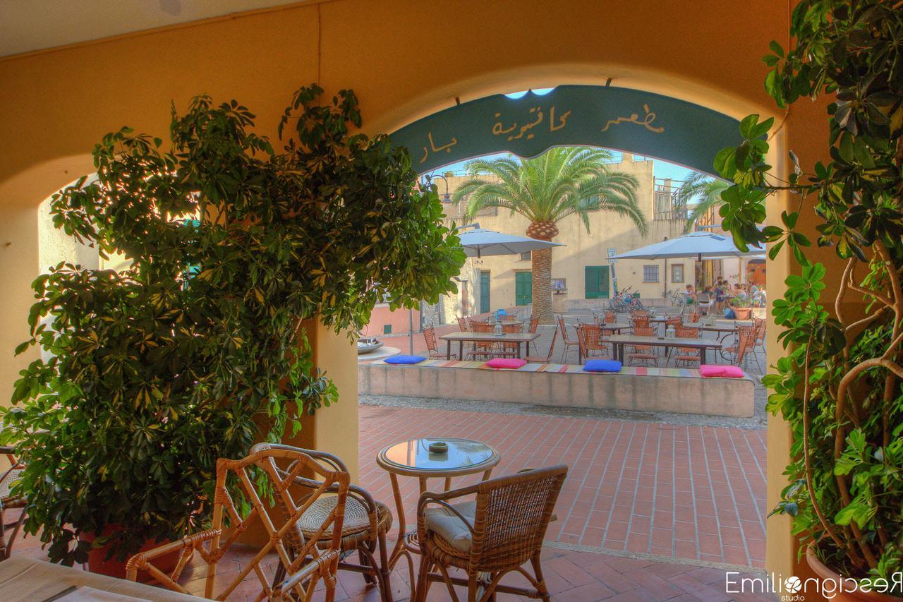 Hotel Arabesque Varigotti Buitenkant foto