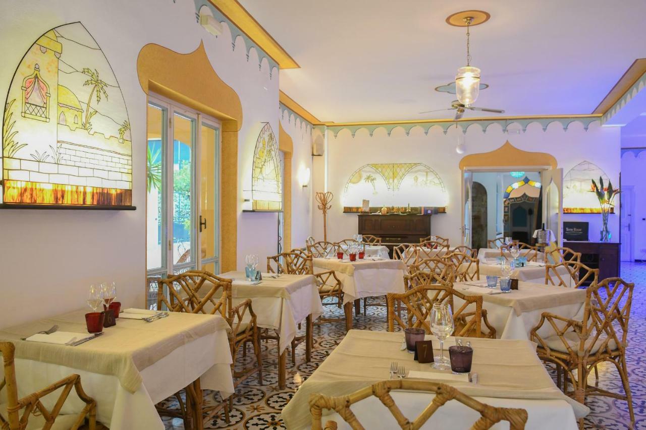 Hotel Arabesque Varigotti Buitenkant foto
