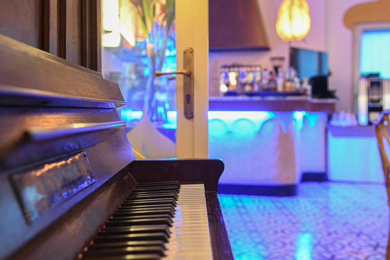 Hotel Arabesque Varigotti Buitenkant foto