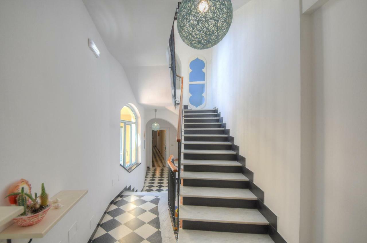 Hotel Arabesque Varigotti Buitenkant foto