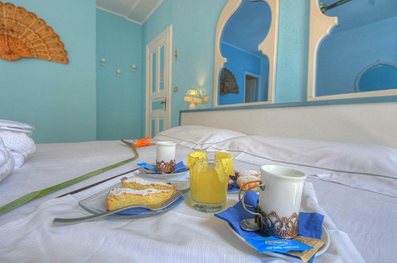 Hotel Arabesque Varigotti Buitenkant foto