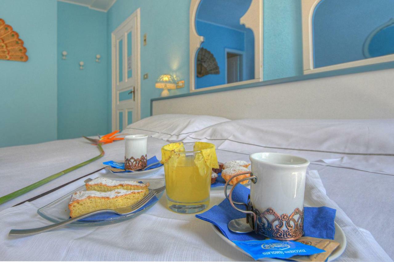 Hotel Arabesque Varigotti Buitenkant foto